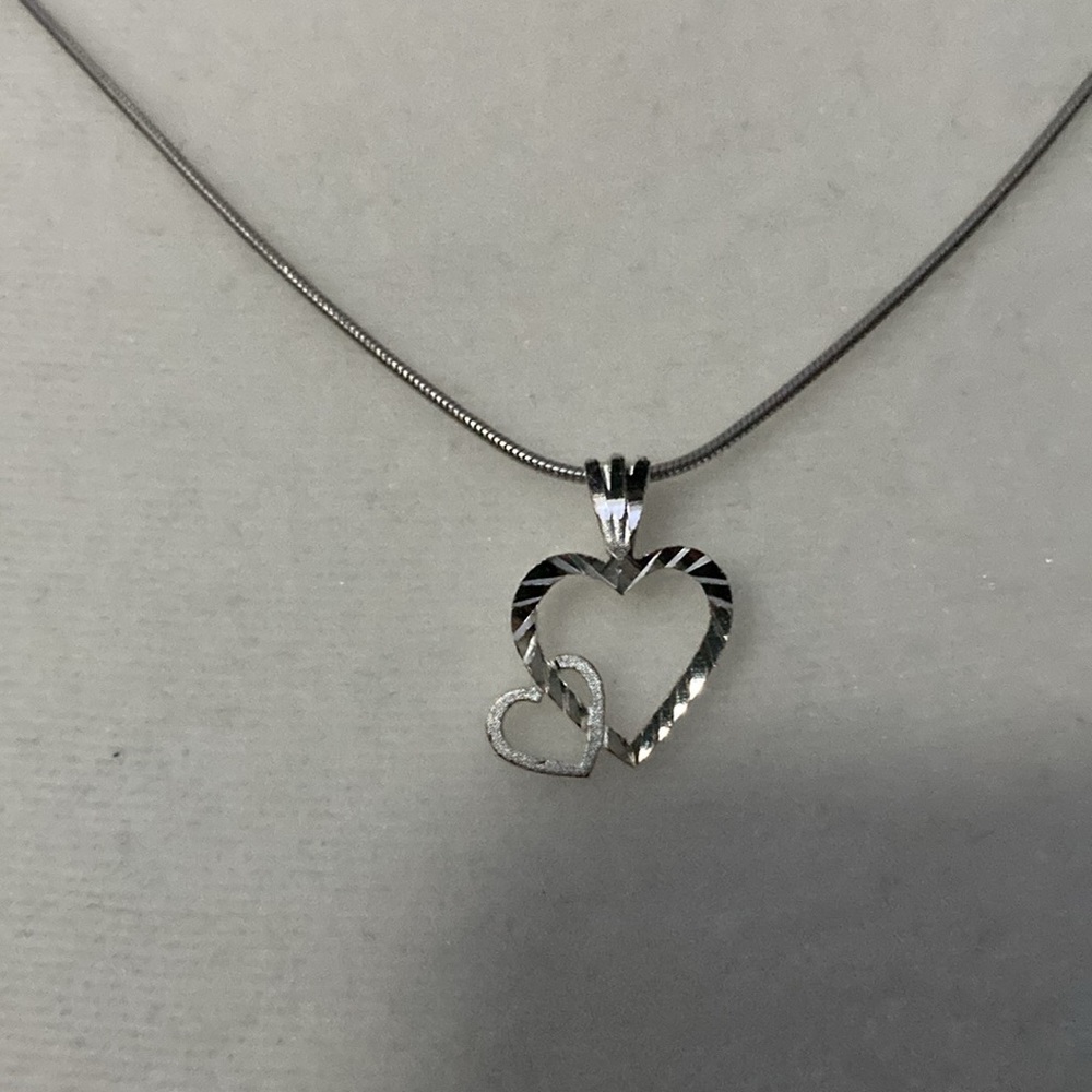 Sterling silver necklace and pendant